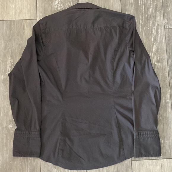 Express Button Up Top - Picture 10 of 10